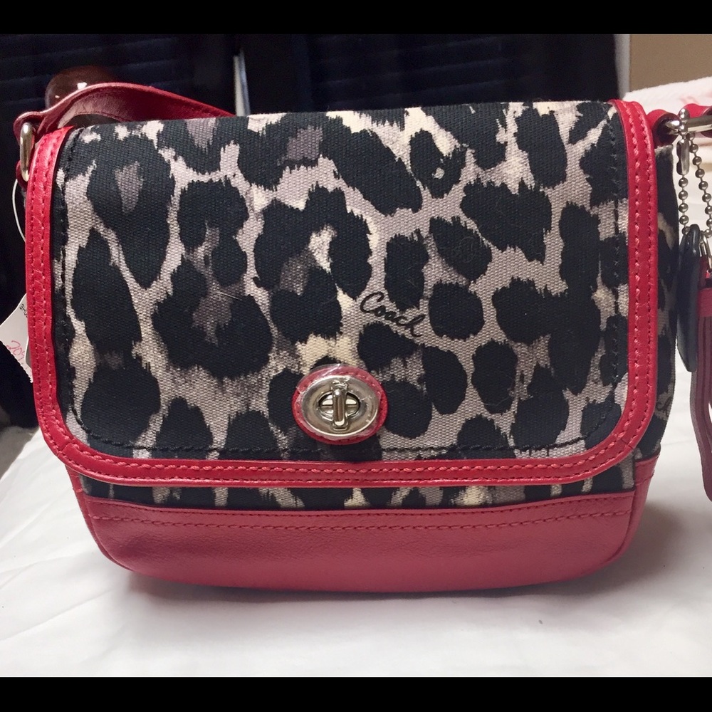 ‼️FREE SHIPPING ‼️NWT Coach crossbody Purse